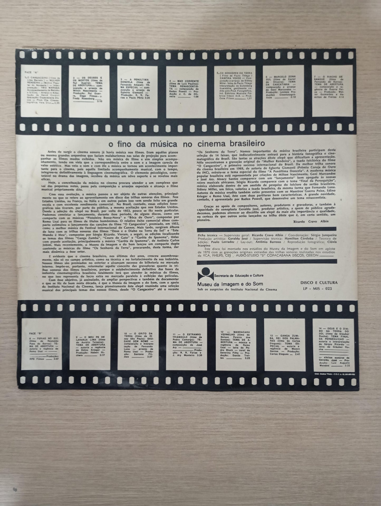 Lp Vinil O fino Da Música no Cinema Brasileiro Com Encarte