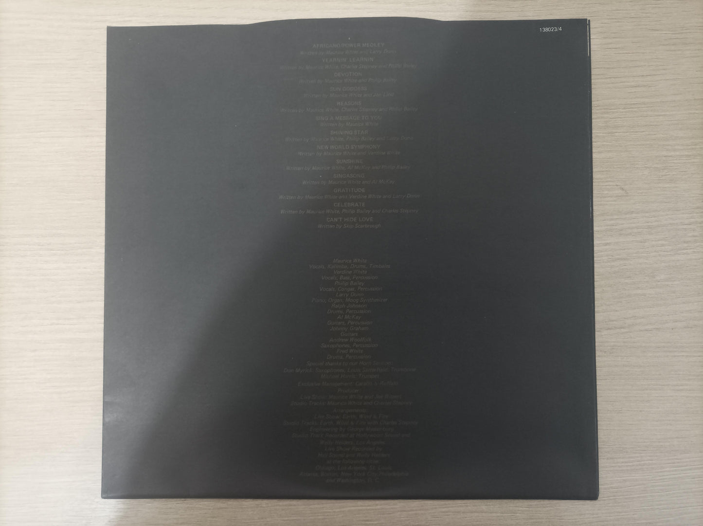 Disco Vinil Gratitude Earth, Wind & Fire Duplo Com Encarte A