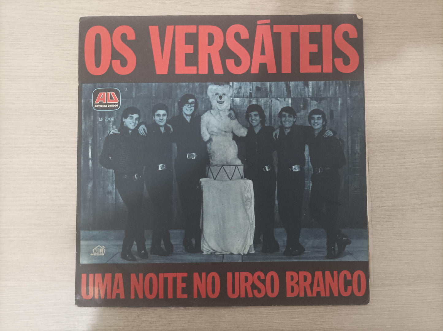 Lp Vinil Os Versáteis Uma Noite No Urso Branco