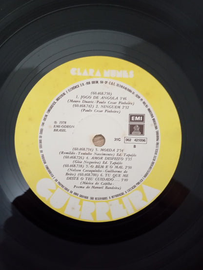 Lp Vinil Clara Nunes Guerreira Com Encartes