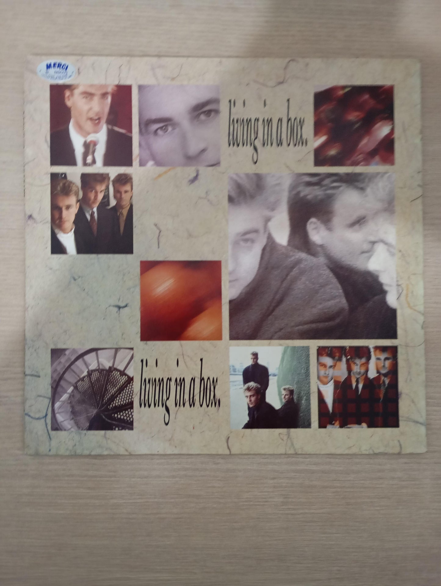 Lp Vinil Living In A Box 1987 Com Encarte