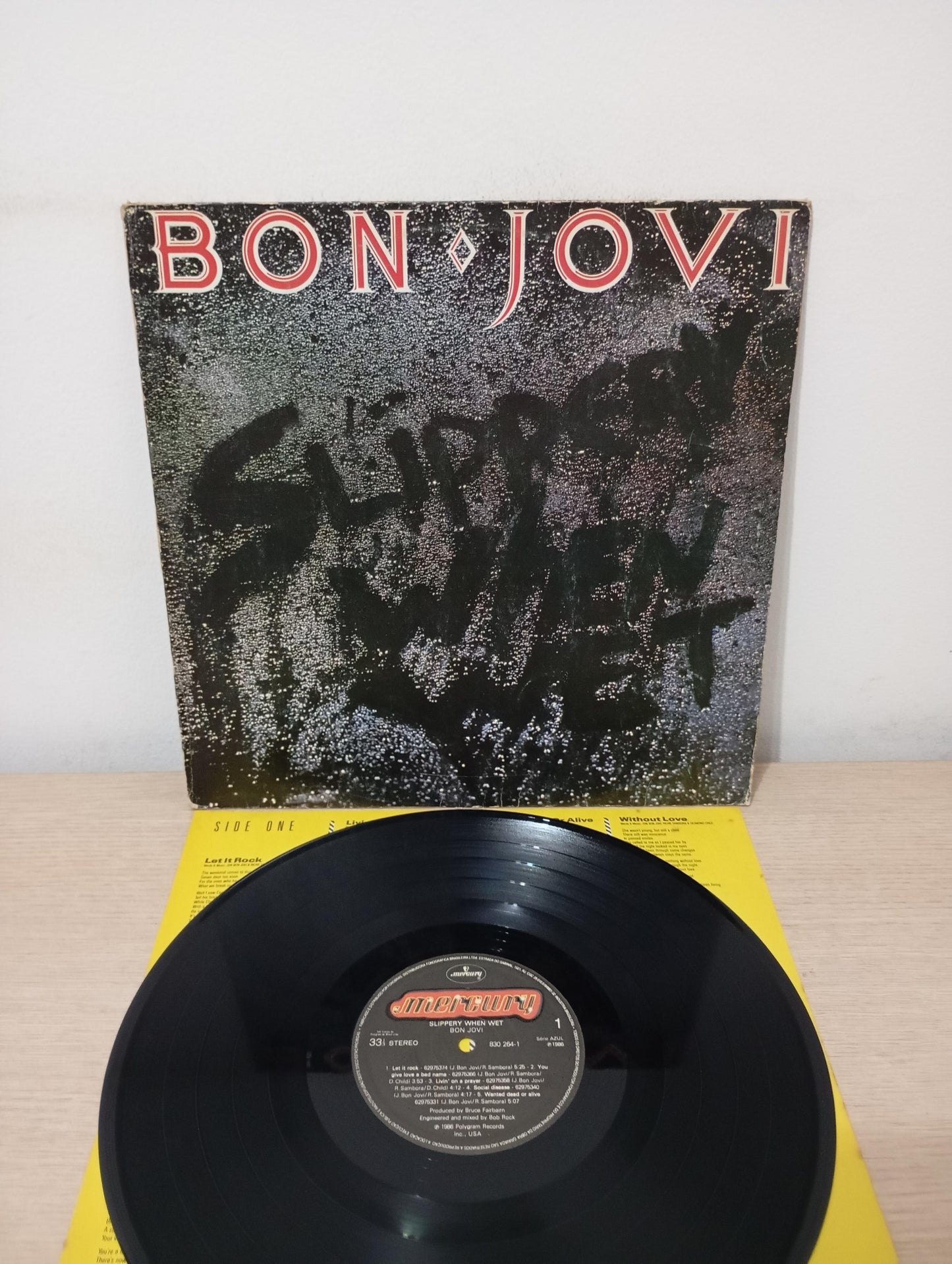 Lp Vinil Bon Jovi Slippery When Wet Com Encarte