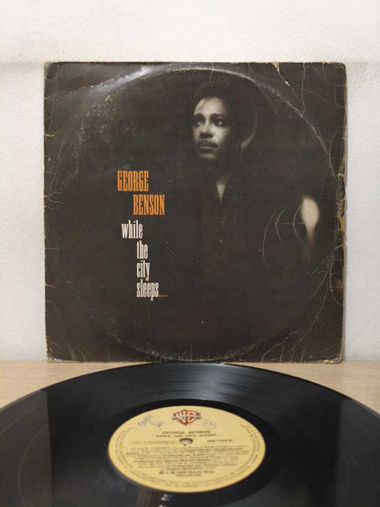 Lp Vinil George Benson While The City Sleeps..., Leia