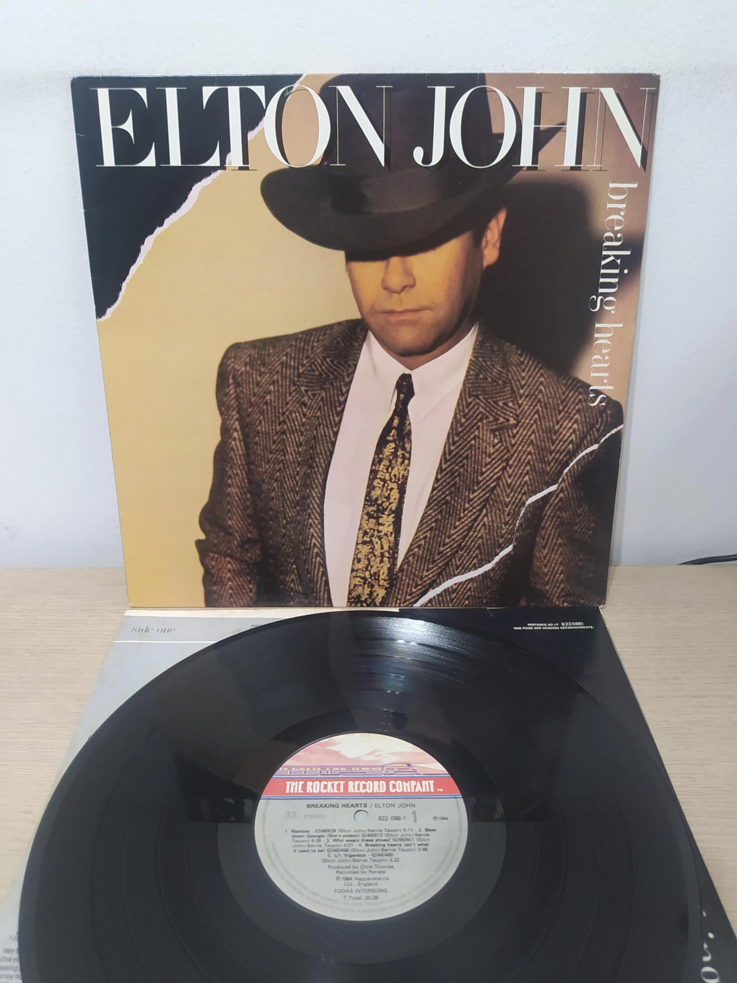 Disco Vinil Breaking Hearts Elton John Com Encarte A