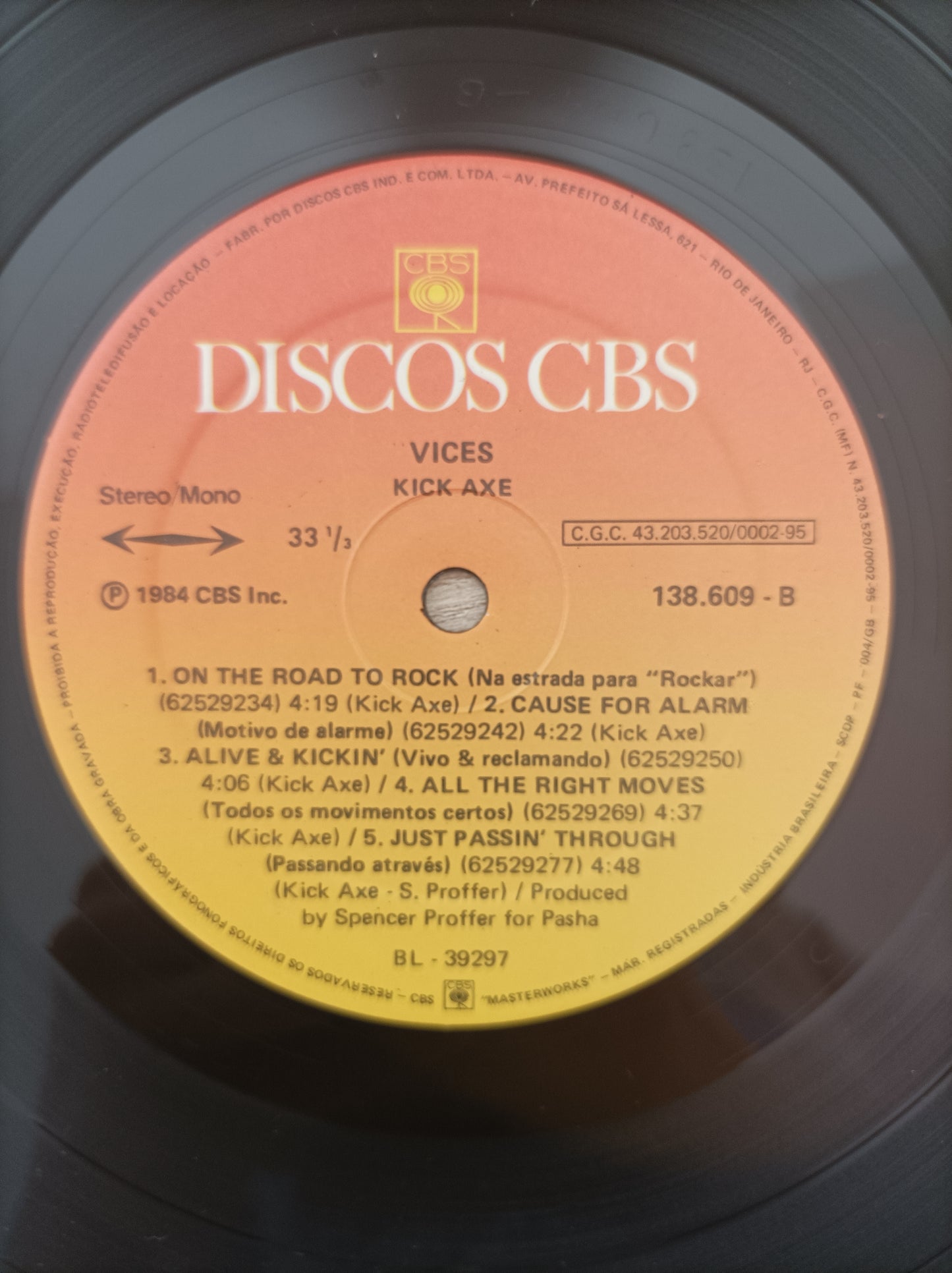 Lp Vinil Kick Axe Vices