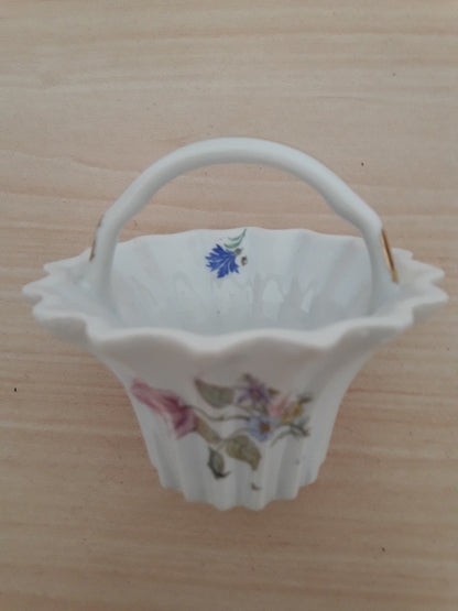 Enfeite Cestinha Miniatura Porcelana